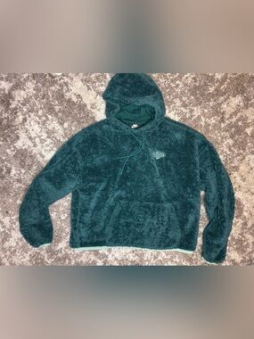 Nike Sherpa Hooded Pullover (M)